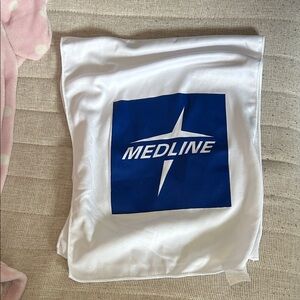 Free with bundle! MEDLINE Lightweight Performance Towel